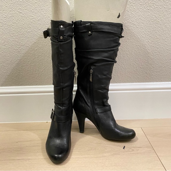 Guess Black Knee high Boots - Picture 2 of 2